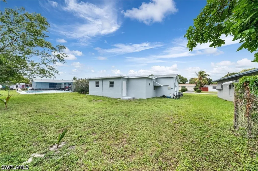 3337 NW 23rd Court Lauderdale Lakes FL 33311