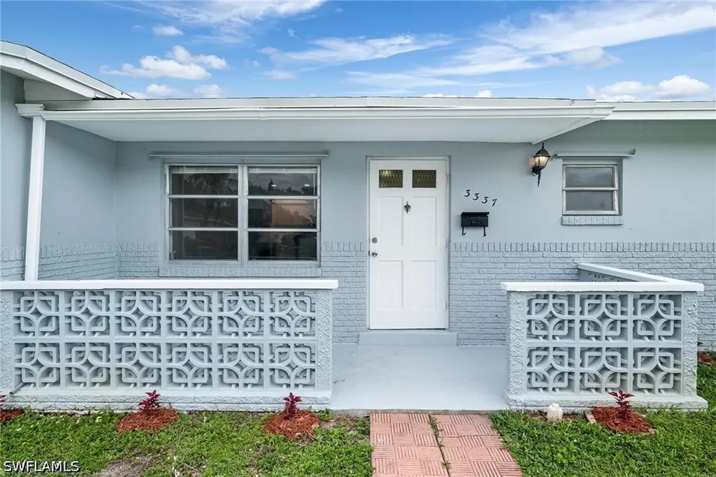 3337 NW 23rd Court Lauderdale Lakes FL 33311