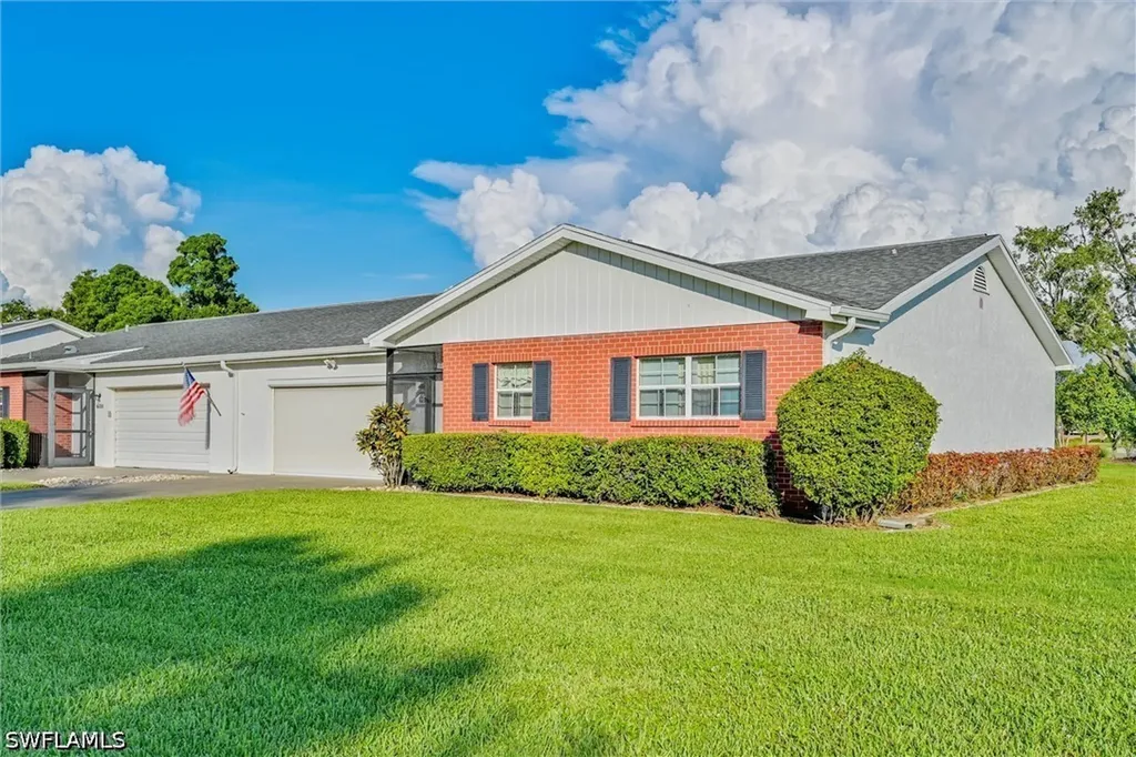7008 Cedarhurst Drive Fort Myers FL 33919