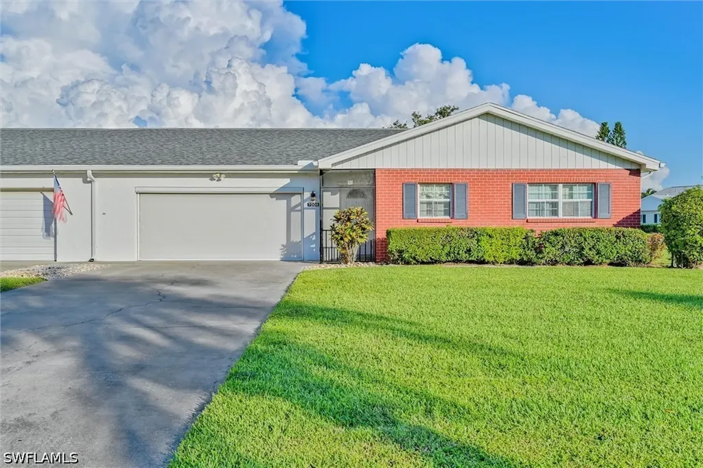 7008 Cedarhurst Drive Fort Myers FL 33919