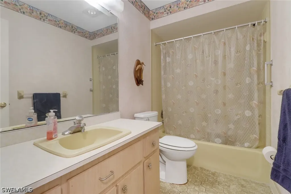 7008 Cedarhurst Drive Fort Myers FL 33919