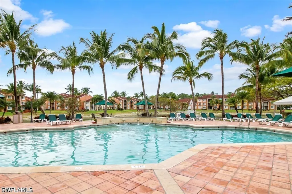 1240 Wildwood Lakes Boulevard Naples FL 34104