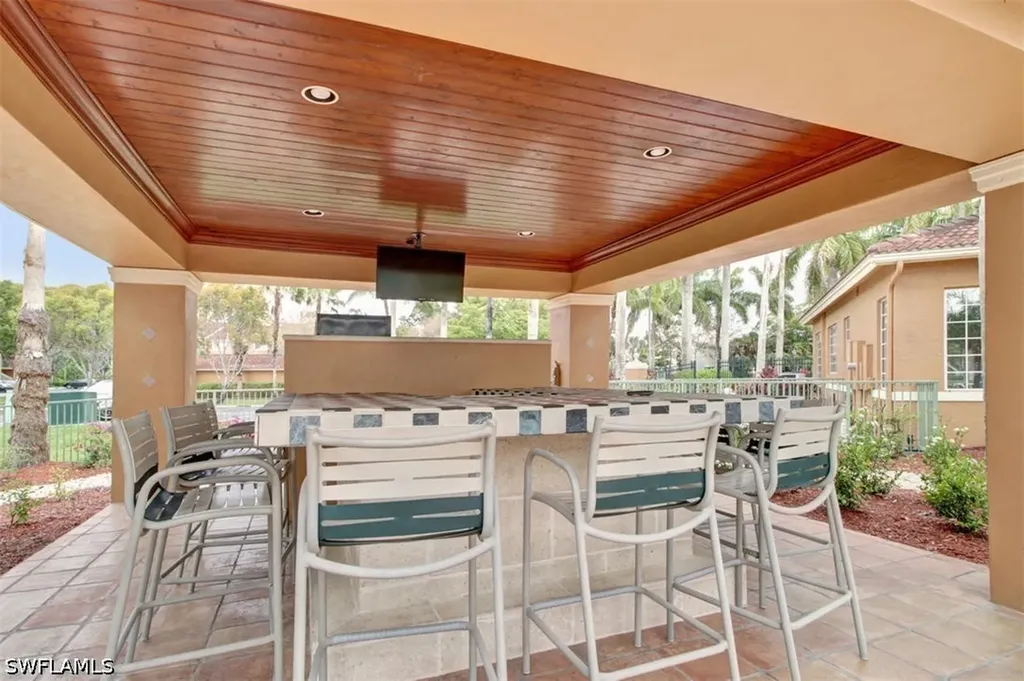1240 Wildwood Lakes Boulevard Naples FL 34104