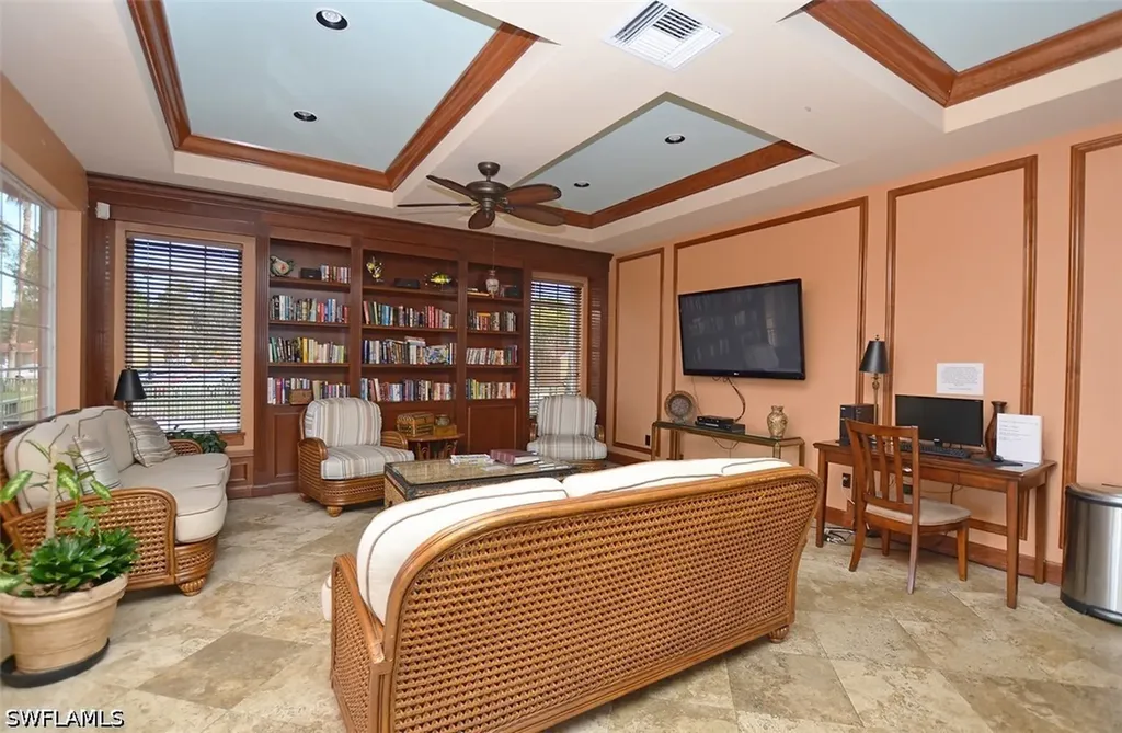 1240 Wildwood Lakes Boulevard Naples FL 34104