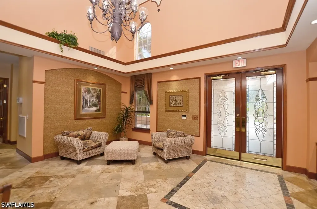1240 Wildwood Lakes Boulevard Naples FL 34104