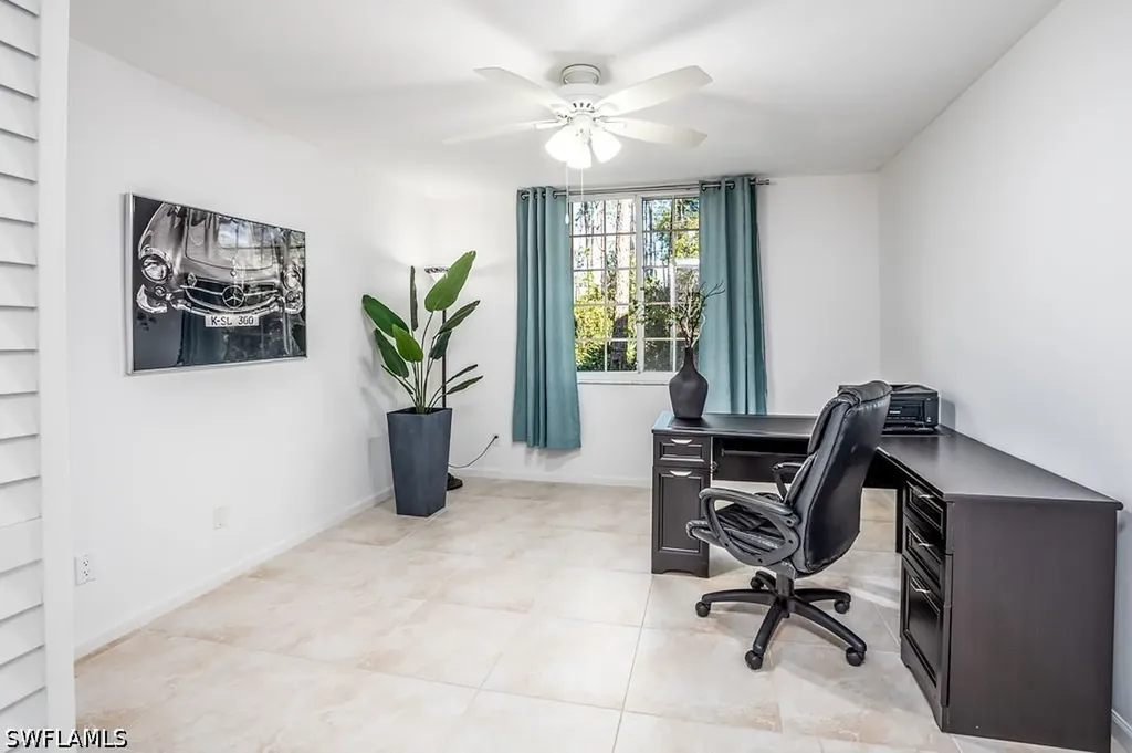 1240 Wildwood Lakes Boulevard Naples FL 34104