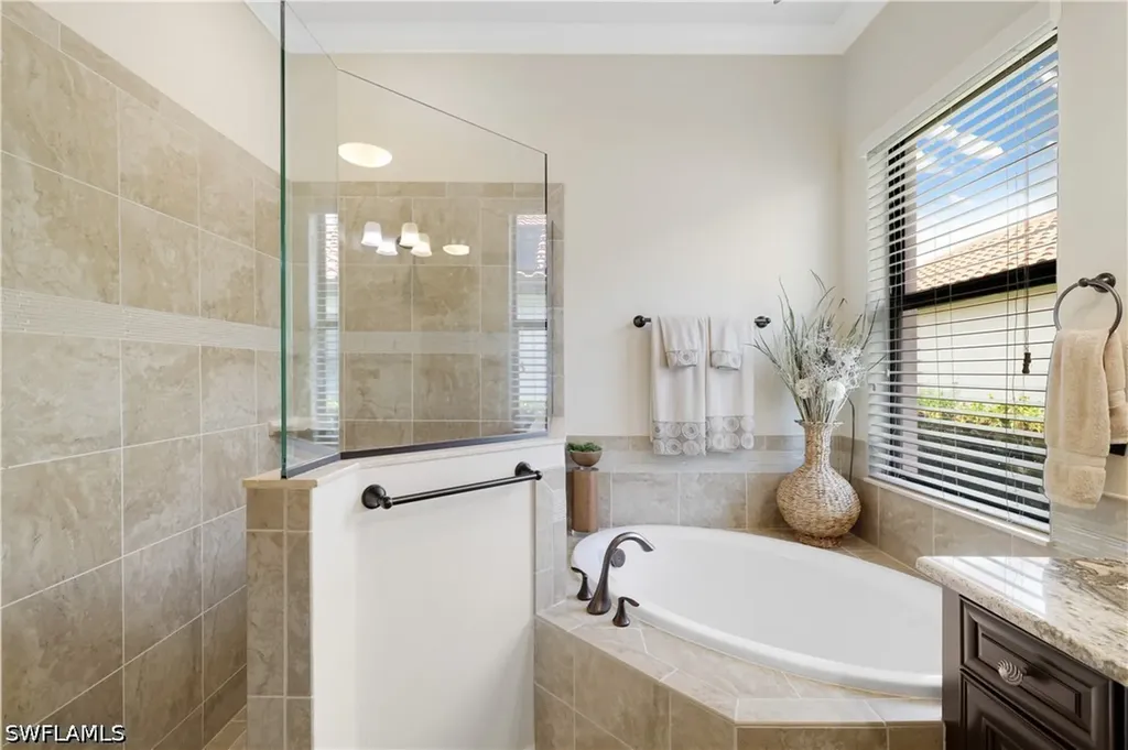 28657 Newtown Court Bonita Springs FL 34135