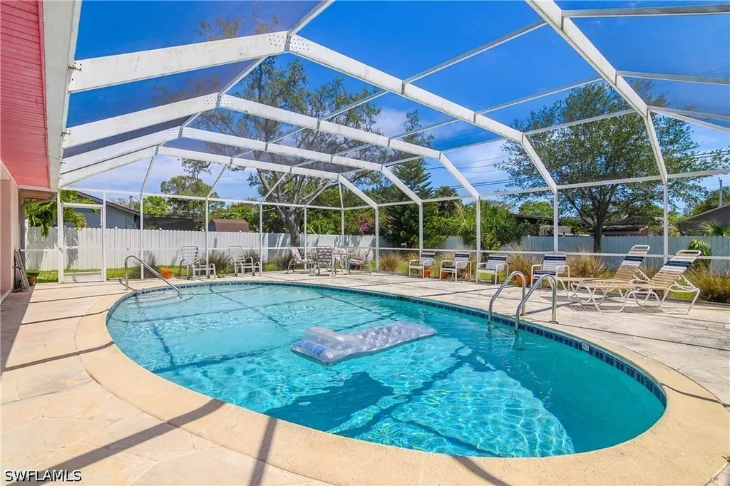 74 8th Street Bonita Springs FL 34134