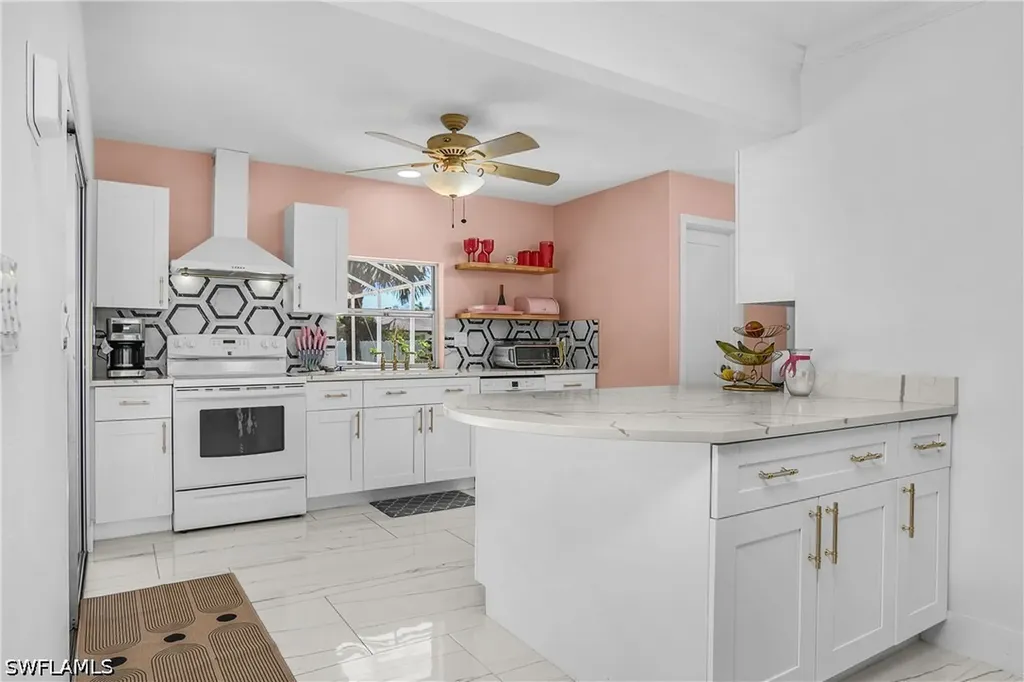 74 8th Street Bonita Springs FL 34134