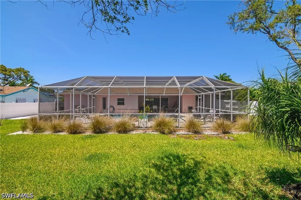 74 8th Street Bonita Springs FL 34134