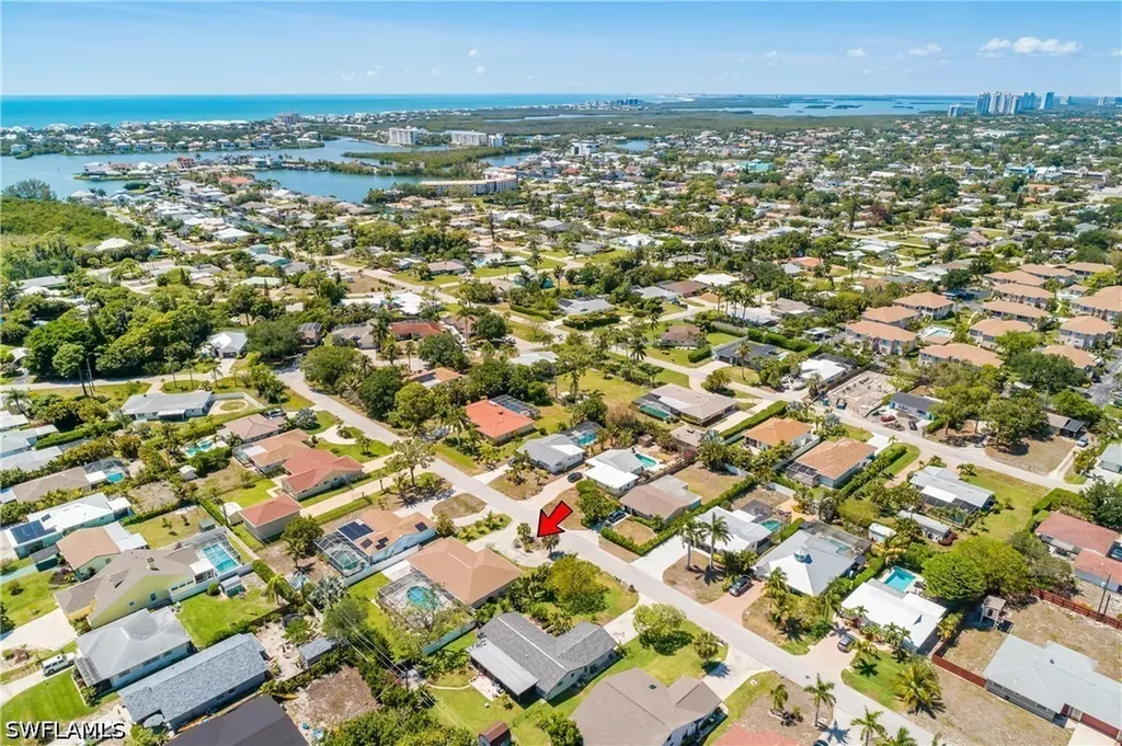 74 8th Street Bonita Springs FL 34134