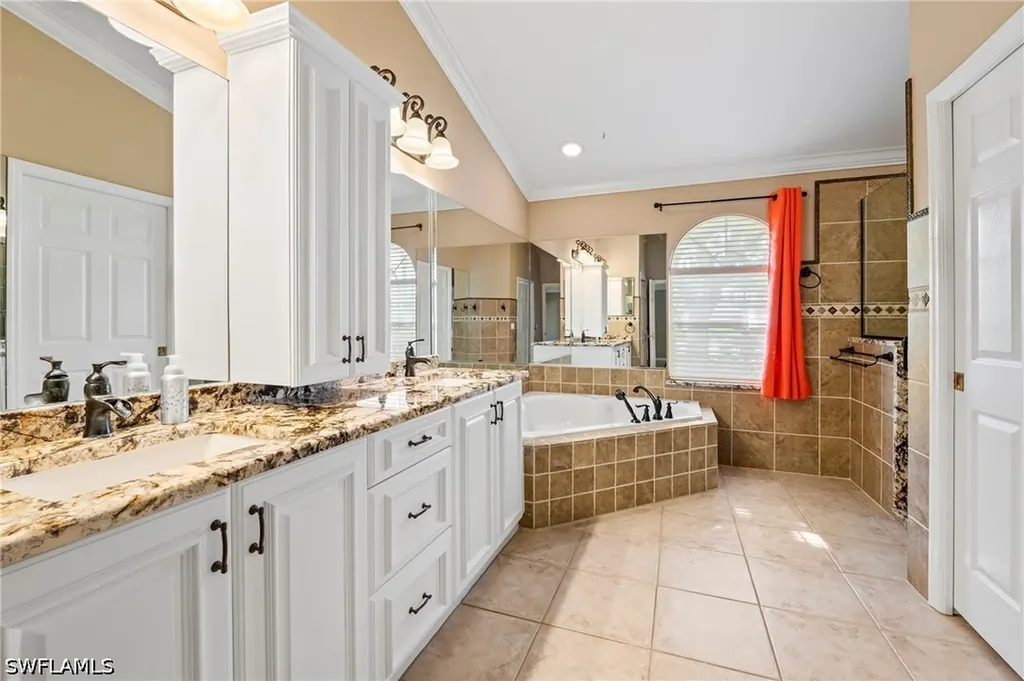 1983 E Crown Pointe Boulevard Naples FL 34112