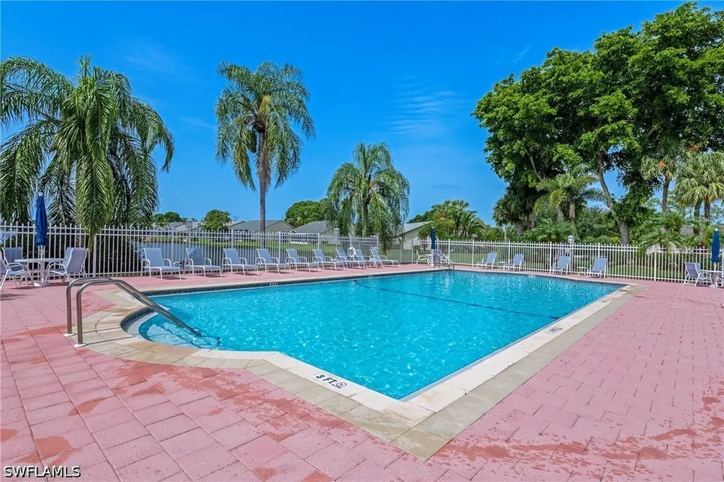 1983 E Crown Pointe Boulevard Naples FL 34112