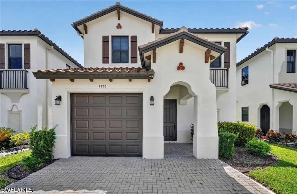 8951 Madrid Circle Naples FL 34104