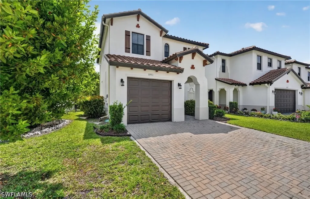 8951 Madrid Circle Naples FL 34104