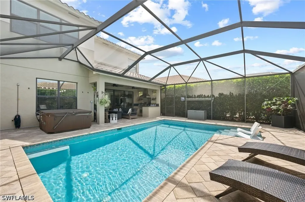 3551 Beaufort Court Naples FL 34119
