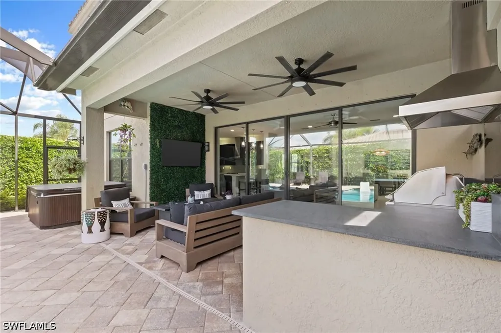 3551 Beaufort Court Naples FL 34119