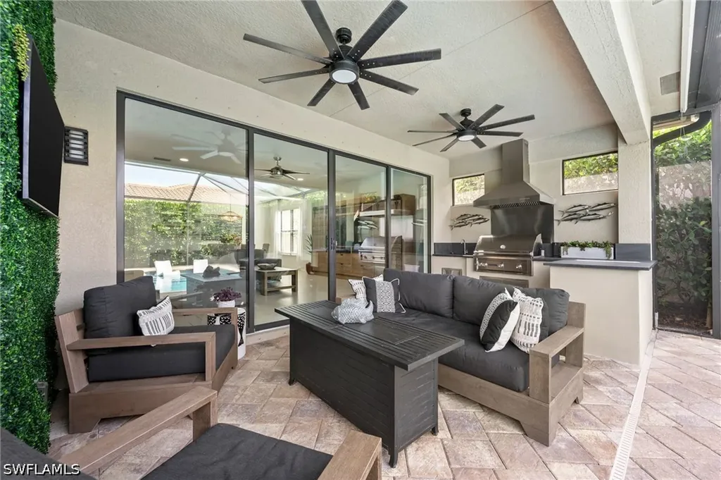 3551 Beaufort Court Naples FL 34119