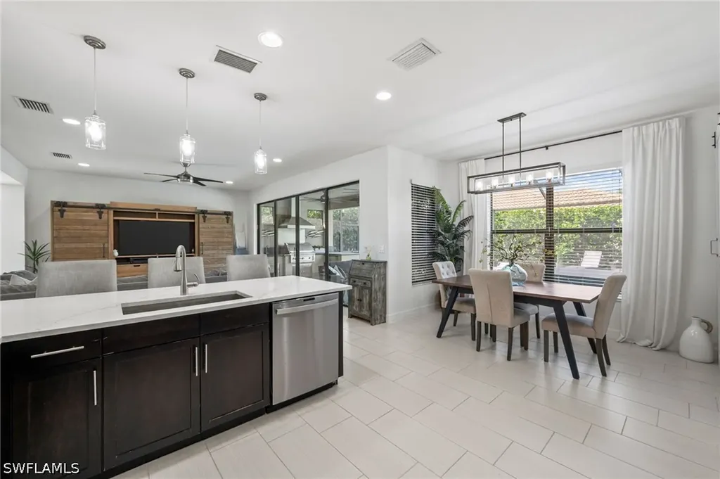 3551 Beaufort Court Naples FL 34119
