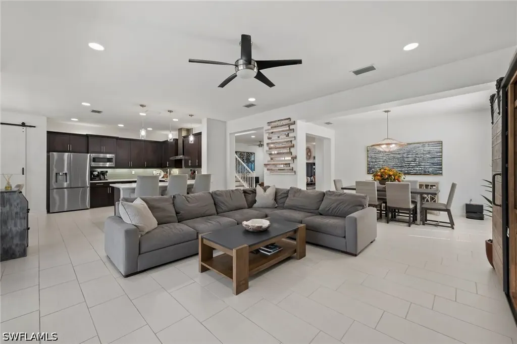 3551 Beaufort Court Naples FL 34119