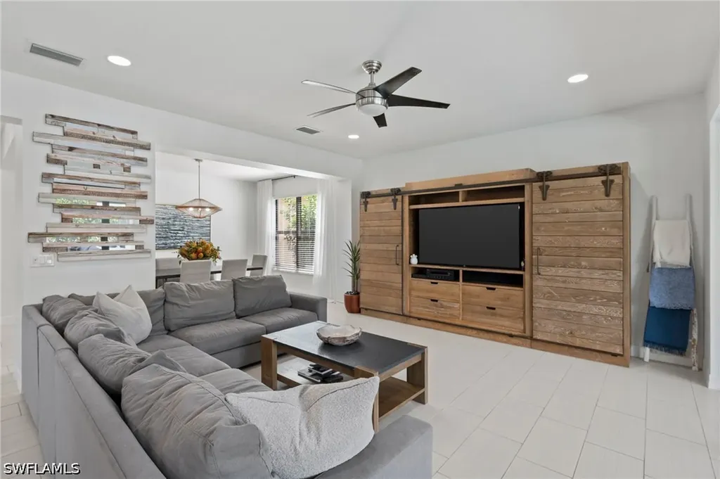 3551 Beaufort Court Naples FL 34119