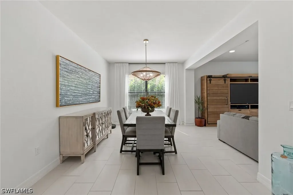3551 Beaufort Court Naples FL 34119
