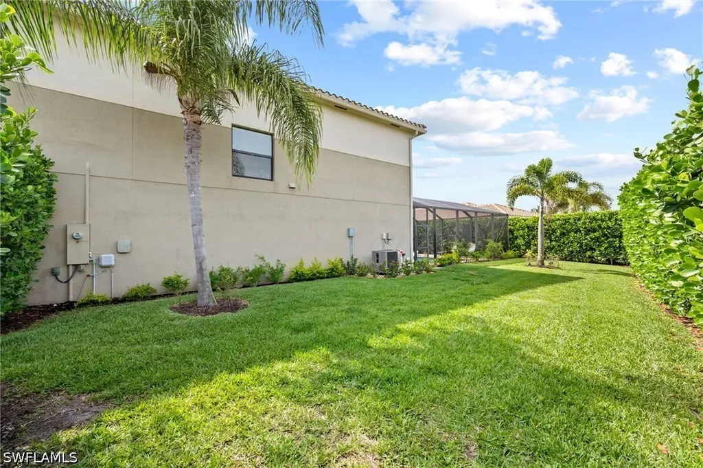 3551 Beaufort Court Naples FL 34119