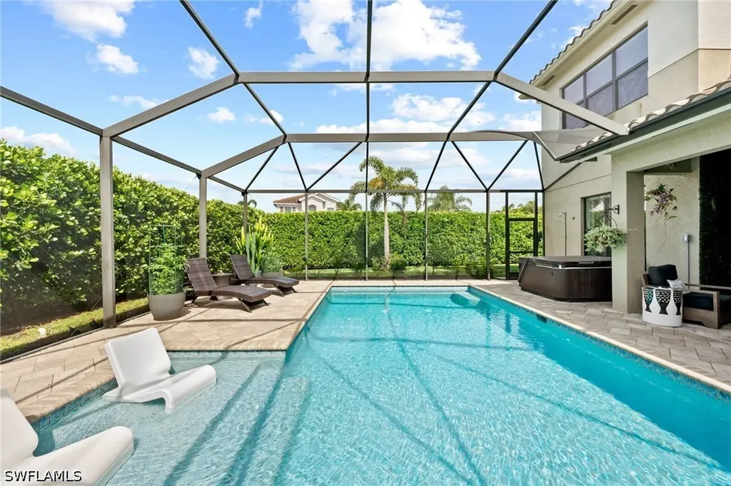 3551 Beaufort Court Naples FL 34119