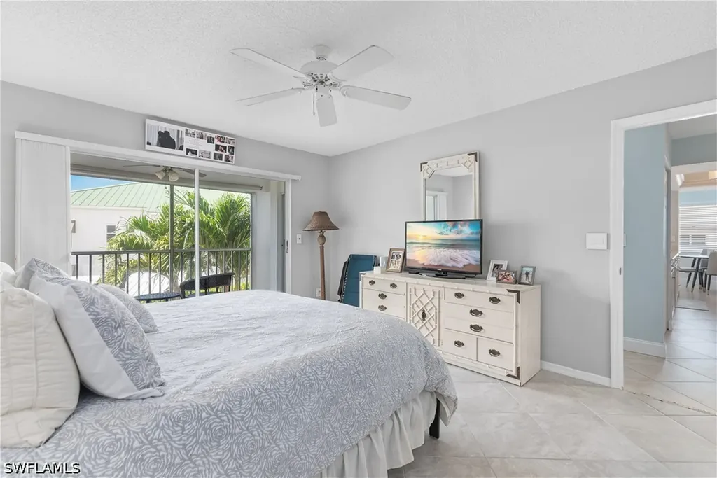 511 Club Side Drive Naples FL 34110