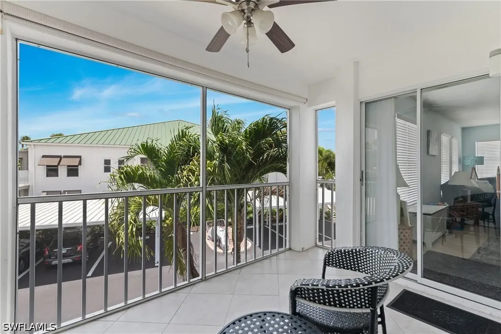 511 Club Side Drive Naples FL 34110
