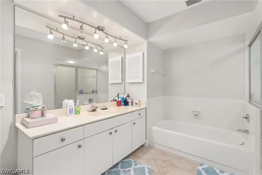 511 Club Side Drive Naples FL 34110