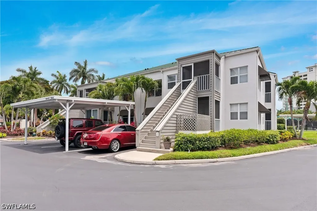 511 Club Side Drive Naples FL 34110