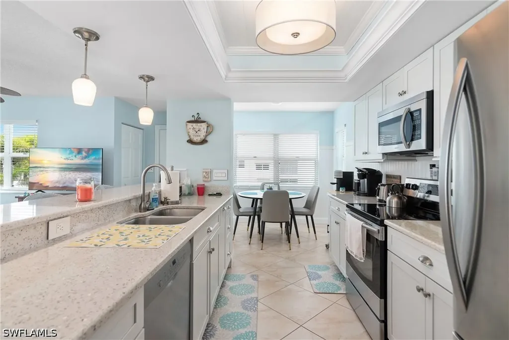 511 Club Side Drive Naples FL 34110