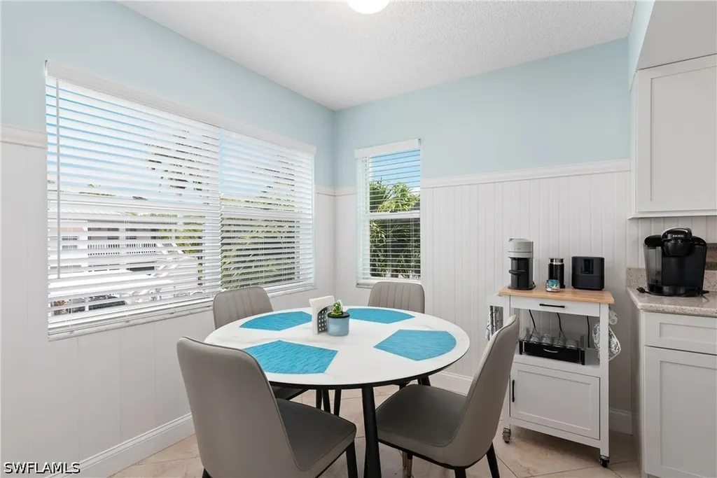511 Club Side Drive Naples FL 34110
