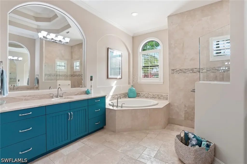 6453 Costa Circle Naples FL 34113