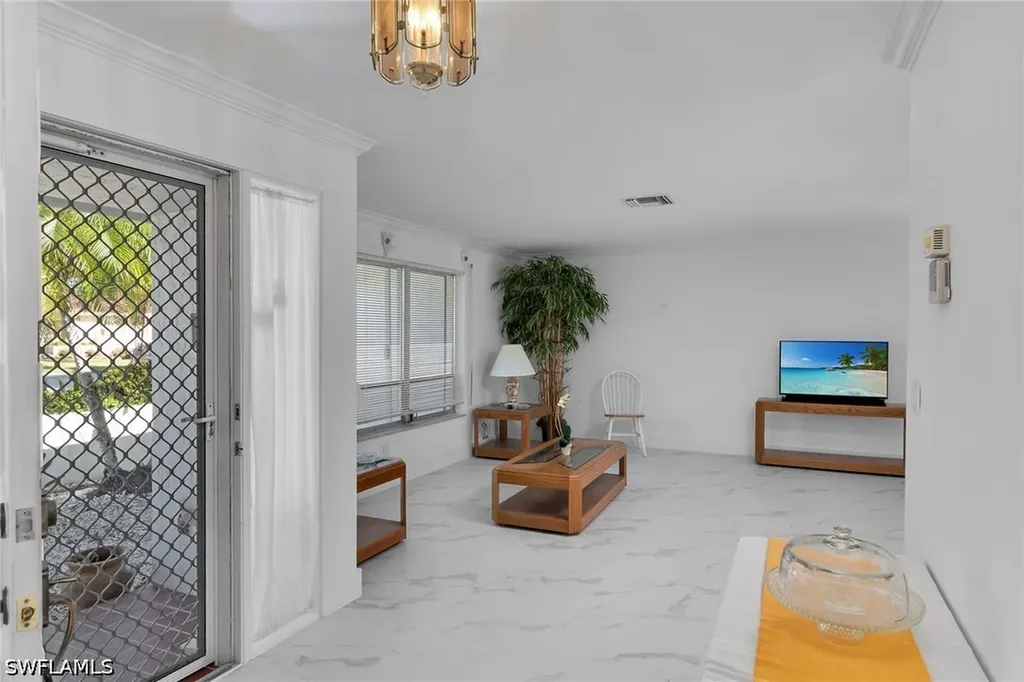 178 Torrey Pines Point Naples FL 34113