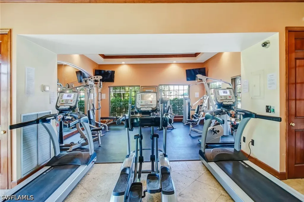 1260 Wildwood Lakes Boulevard Naples FL 34104