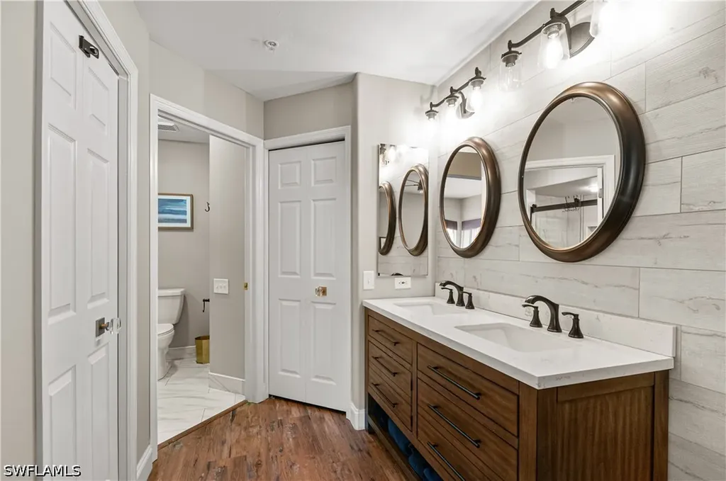 28060 Cavendish Court Bonita Springs FL 34135