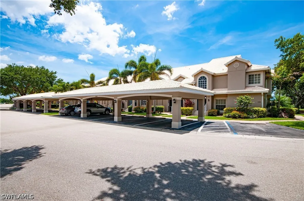 28060 Cavendish Court Bonita Springs FL 34135