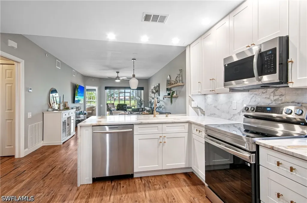 28060 Cavendish Court Bonita Springs FL 34135