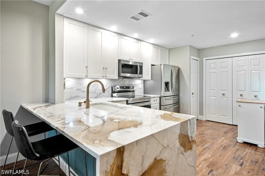 28060 Cavendish Court Bonita Springs FL 34135