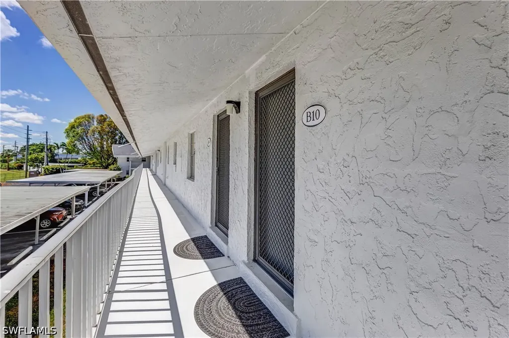 4126 Belair Lane Naples FL 34103