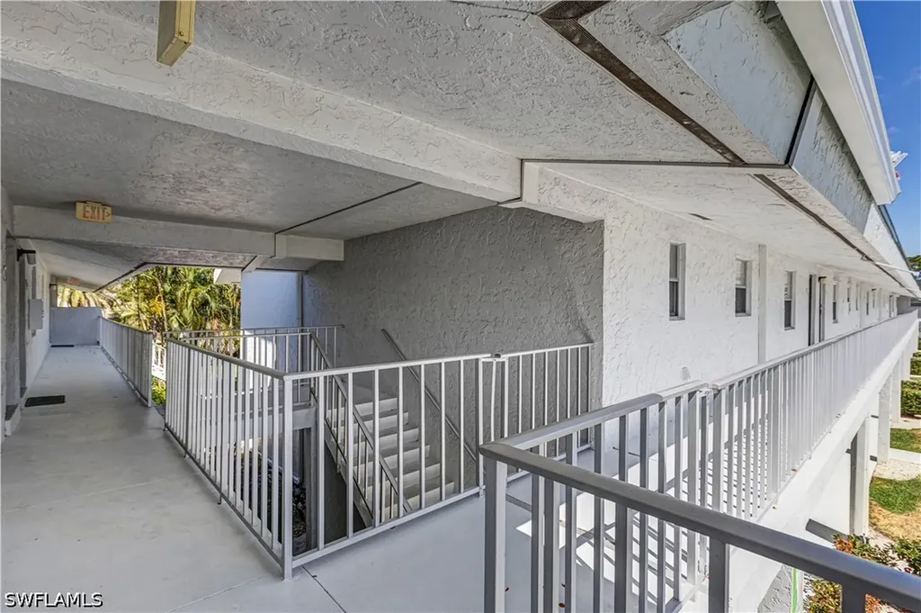 4126 Belair Lane Naples FL 34103