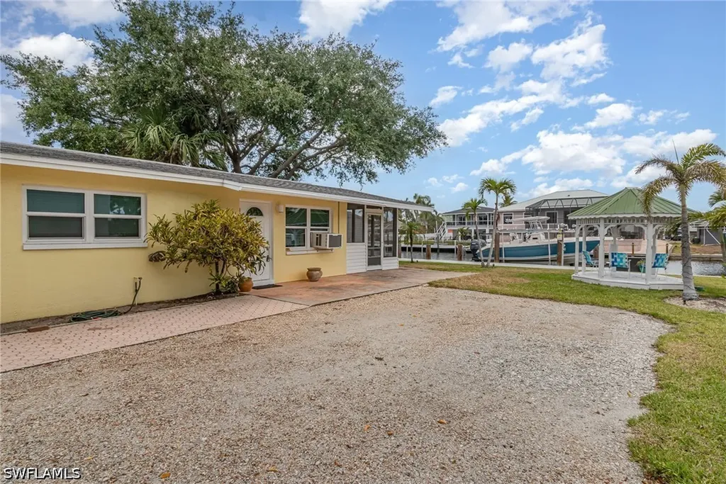4818 Regal Drive Bonita Springs FL 34134