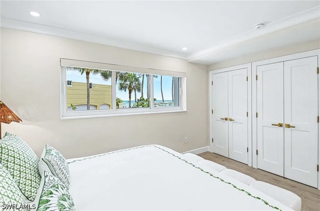1851 Gulf Shore Boulevard N Naples FL 34102