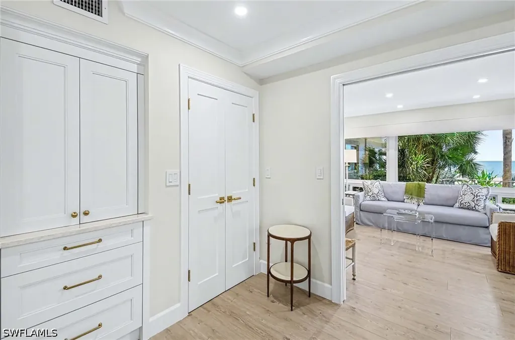 1851 Gulf Shore Boulevard N Naples FL 34102