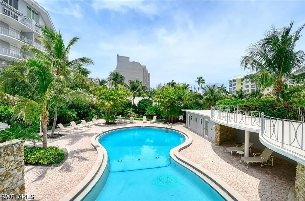 1851 Gulf Shore Boulevard N Naples FL 34102