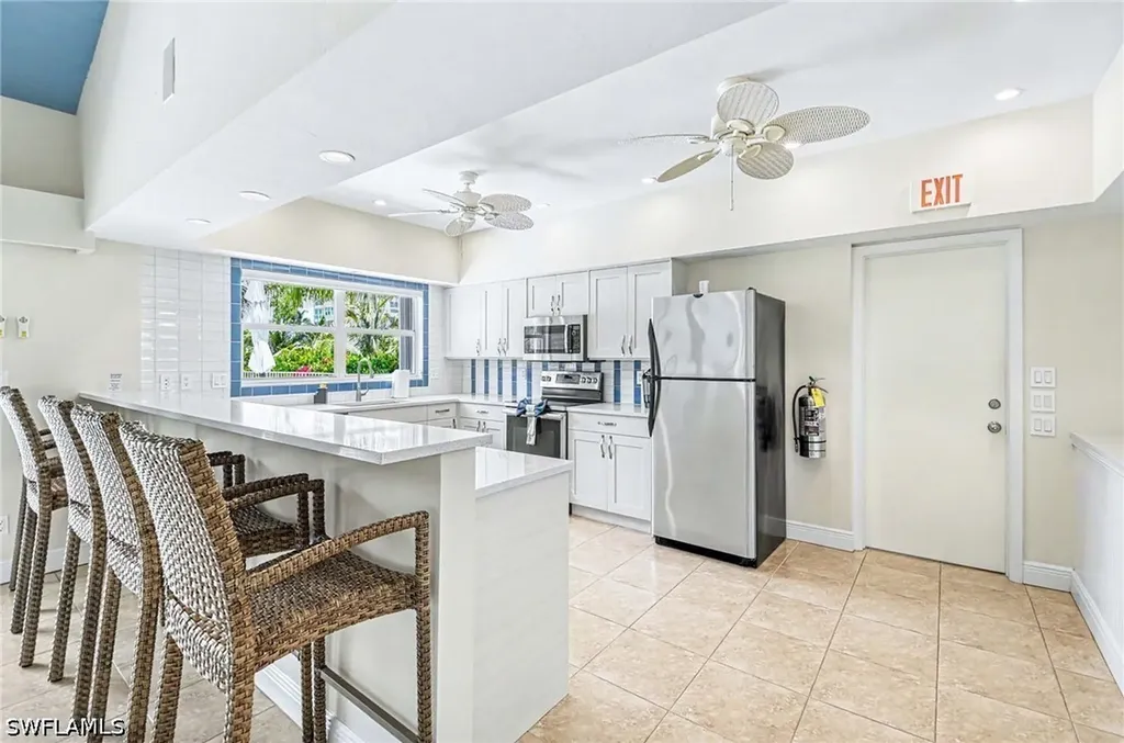 1851 Gulf Shore Boulevard N Naples FL 34102