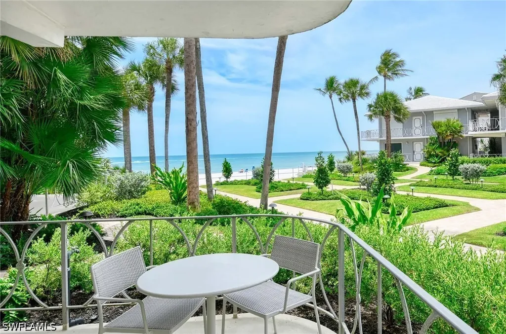 1851 Gulf Shore Boulevard N Naples FL 34102