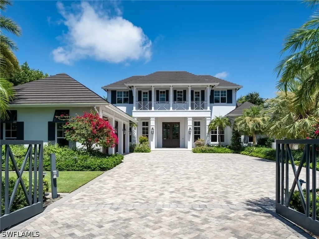 3525 Fort Charles Drive Naples FL 34102
